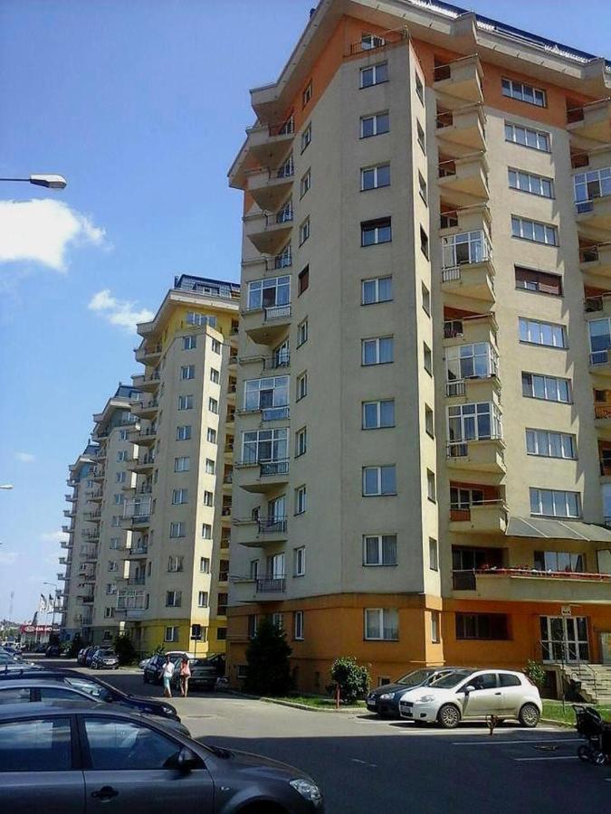 Bb Apartaments Dream Village Iasi Exterior photo
